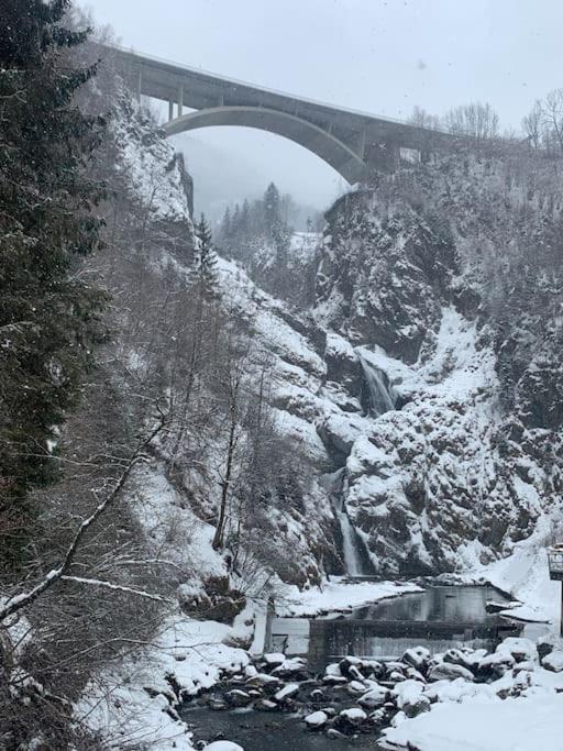 Kleine Alpenhuette In Lend 2024 Neben Der Salzach Vila Exterior foto